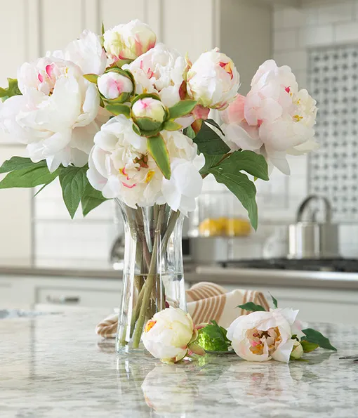 цветы пионы ваза с цветами