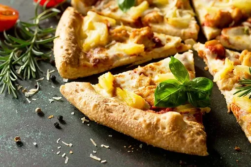 10 рецептов необычных пицц: на багете, на лаваше, на кабачковом тесте и другие