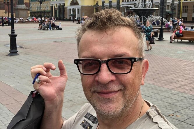 Рома Жуков хочет лишить бышую жену родительских прав Рома Жуков хочет лишить бышую жену родительских прав