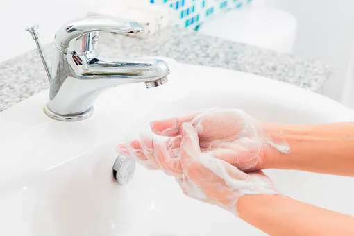 Антисептик или жидкое мыло: в чем принципиальная разница?