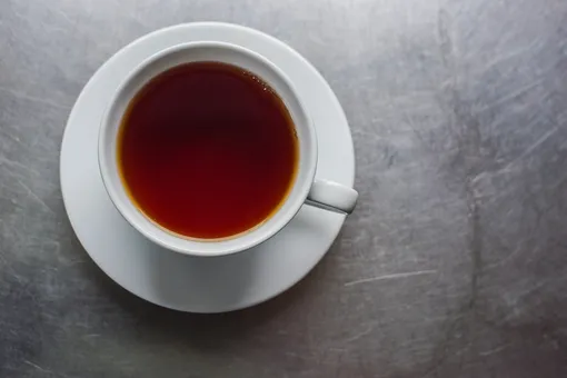 Любимый напиток королевы Елизаветы II по утрам — чай «Эрл Грей» без молока и сахара