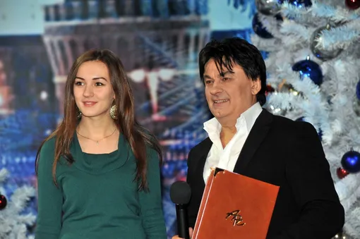 Александр Серов с дочкой Мишель
