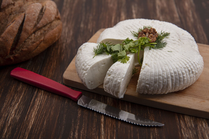 Рецепт рассольного сыра в домашних условиях: продукты, пошаговая инструкция