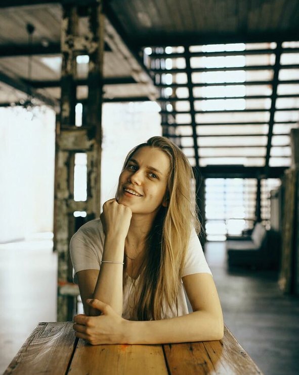 instagram.com/melnikovadsh/ (Социальная сеть признана экстремистской и запрещена на территории Российской Федерации)