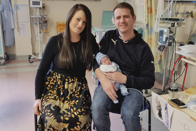 Беременная женщина перенесла две операции, чтобы спасти нерождённого ребенка