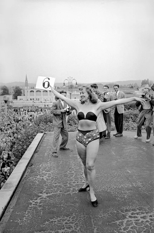 нудисткий конкурс красрты"