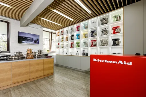 Новый фирменный магазин кухонной техники открылся в Москве
