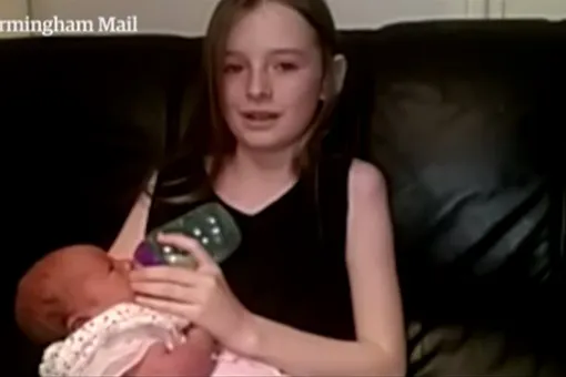 В Великобритании 11-летняя девочка приняла роды у собственной мамы