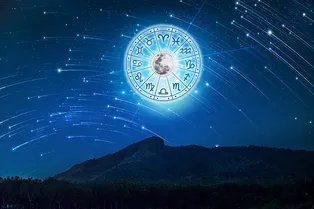 Лунный гороскоп на 14 мая: успех для Стрельцов, романтическое предложение для Близнецов, неожиданные гости для Козерогов