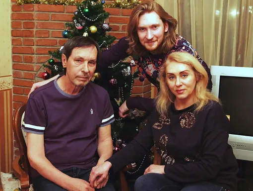 Николай Носков с женой и Александром Ивановым