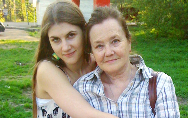 Жанна Прохоренко с внучкой