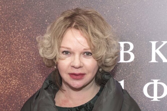 «Идеальная форма»: 56-летняя Елена Валюшкина показала плоский живот и стройные ноги «Идеальная форма»: 56-летняя Елена Валюшкина показала плоский живот и стройные ноги