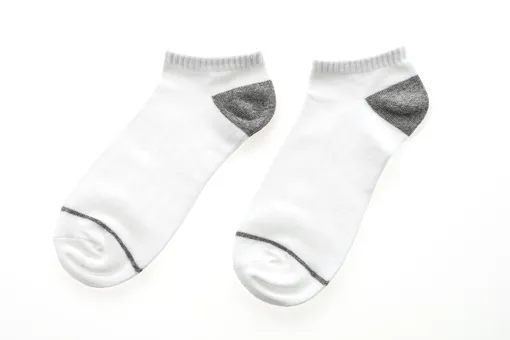 При выборе носков смотрите на пошив — шов должен быть незаметным