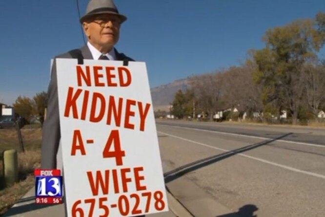 Старик ежедневно проходит километры пешком в поисках донора для жены