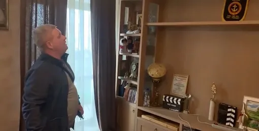 Геннадий Харитонов в квартире Дмитрия Марьянова