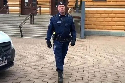 Спевший «Я люблю тебя, жизнь» финский полицейский запишет альбом русских песен