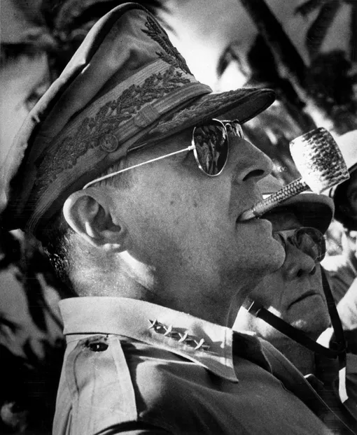Генерал Макартур, 1944 год – Legion-Media