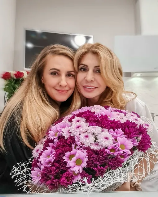 Ольга Гажиенко с мамой фото
