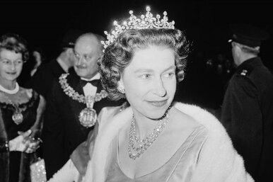 Елизавета II и Гагарин: как королева нарушала протокол на ланче с советским космонавтом