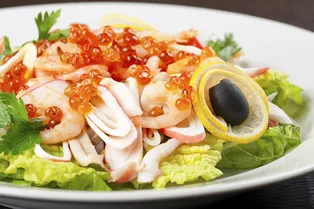 Что приготовить из кальмаров на Новый год 2024: делимся рецептами нежных и вкусных салатов