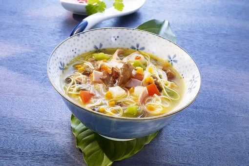 8 классических рецептов горячих азиатских супов