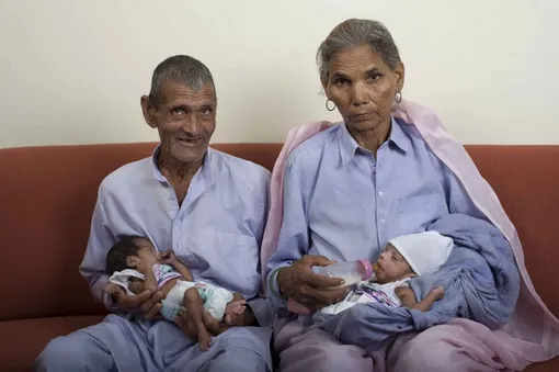 Женщины, родившие после 50 лет: 6 реальных историй с фото