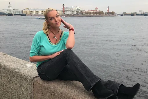 Анастасия Волочкова заявила, что стала чеченкой, но поклонники шутку не оценили