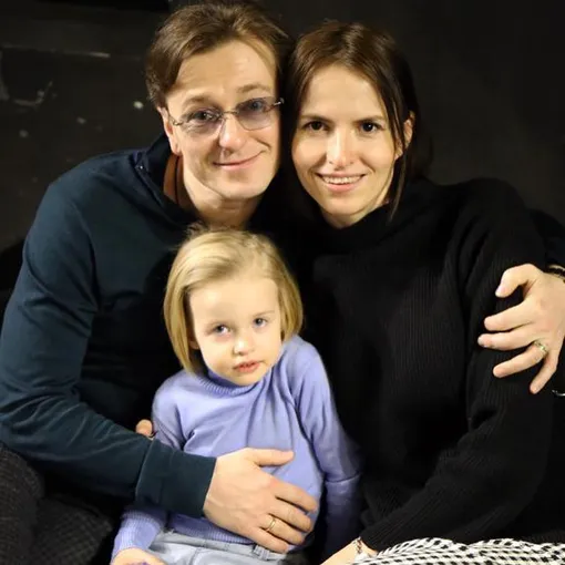 Сергей Безруков и Анна Матисон с дочерью Машей