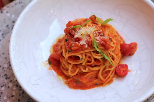 Рецепт спагетти с томатам и базиликом