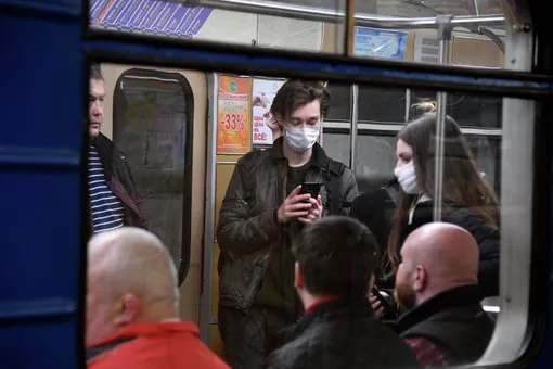 Безопасно ли ездить на метро в эпоху коронавируса?