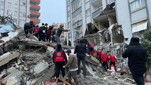 В Турции обрушились много зданий