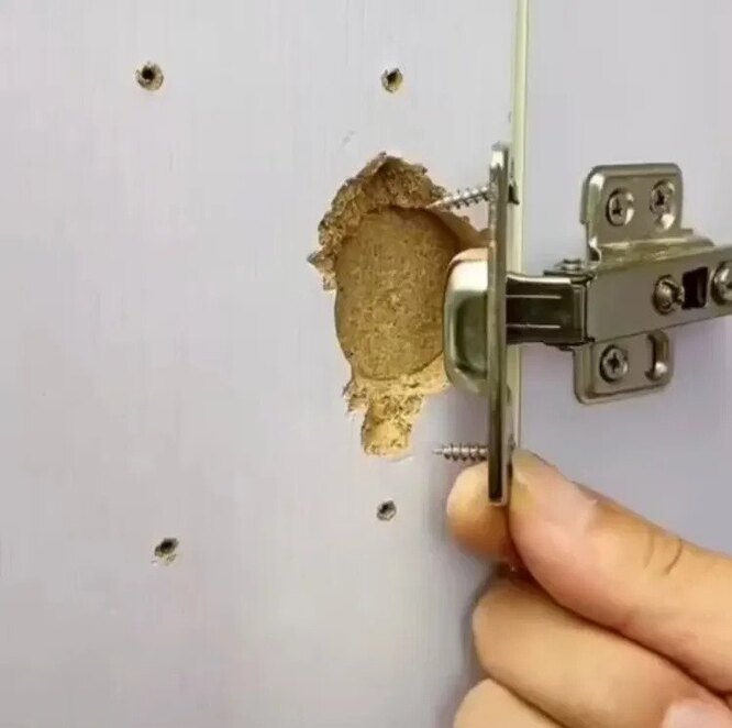 Как починить дверную петлю - 97 фото