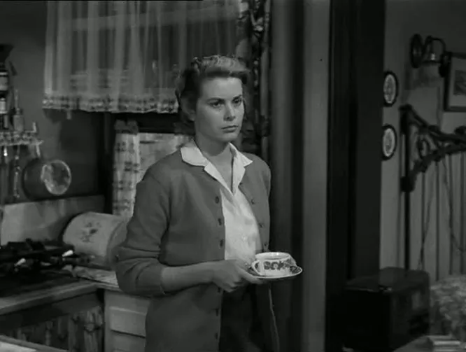 Деревенская девушка (1954)