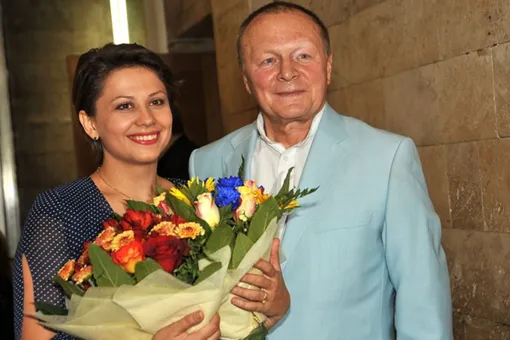 70-летний Борис Галкин впервые показал восьмимесячную дочь