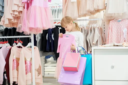 15 лучших магазинов детской одежды в России