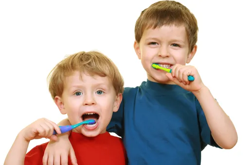 дети, зубная щетка, стоматолог