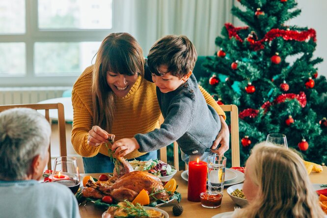 Новогодний стол 2023: какие блюда должны быть обязательно и что не стоит есть в Новогоднюю ночь