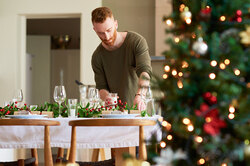 Новогодний стол: 5 способов сэкономить на подготовке праздничного ужина