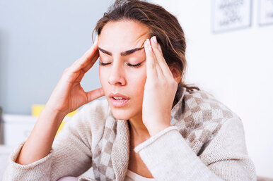 Долой таблетки: 10 способов снять головную боль в домашних условиях