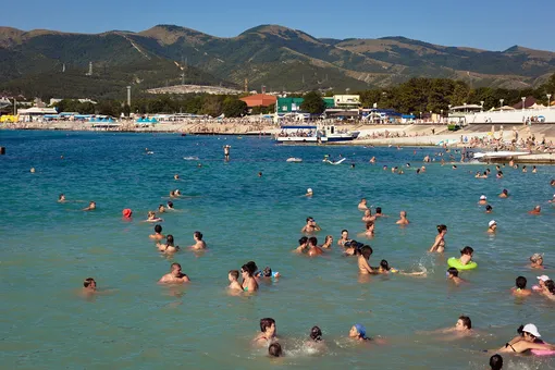 Не время для моря: российский курорт бьет рекорды по числу случаев коронавируса
