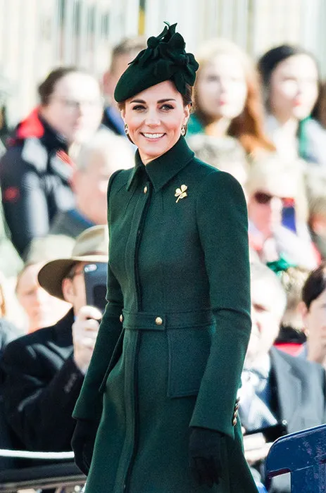 Как носить зелёные наряды стильно, как Кейт Миддлтон: идеи с фото и описанием