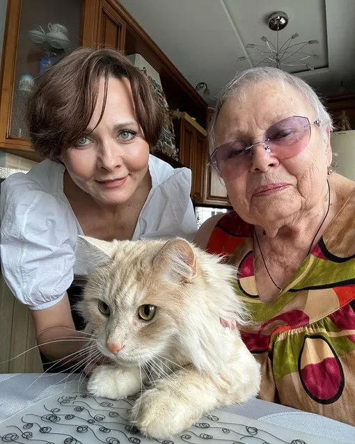 Дарья Повереннова с мамой Татьяной Лукьяновой фото