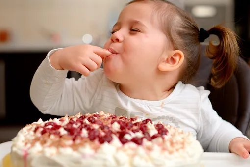 Не всё сладкое вредно! Изучаем вкусности и вредности для вашего ребёнка