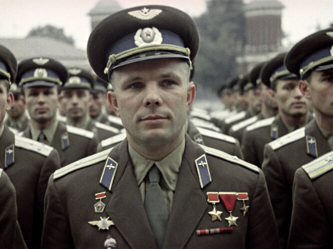 Юрий Гагарин — Каких космонавтов мы запомним навсегда: фото, личная жизнь, судьбы первых космонавтов СССР