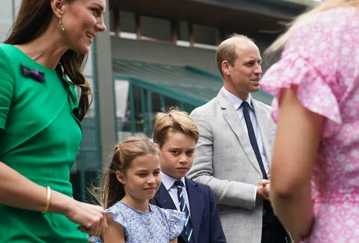 Кейт Миддлтон и принц Уильям с детьми: принцем Джорджем и принцессой Шарлоттой