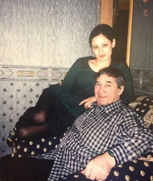 Архивное фото Карины Мишулиной с отцом