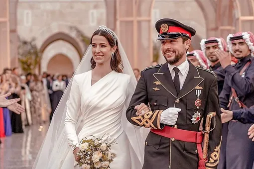 Королевская свадьба в Иордании: почему невесте пришлось отказаться от каблуков?