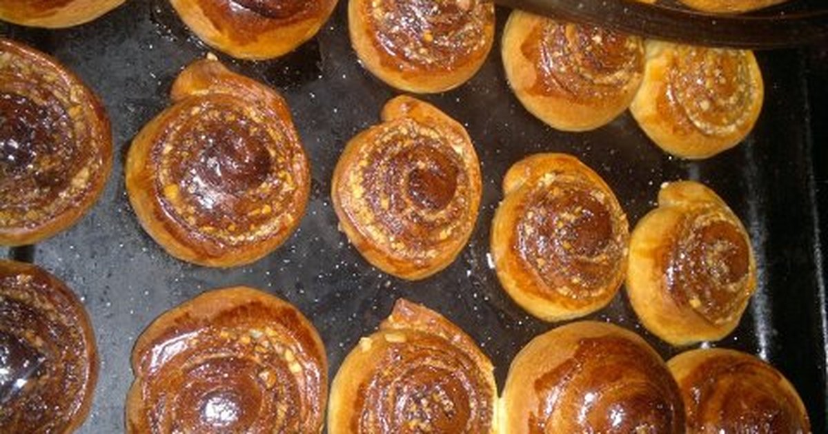 Булочки с орехами