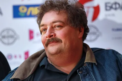Писатель Дмитрий Быков впал в кому в Уфе