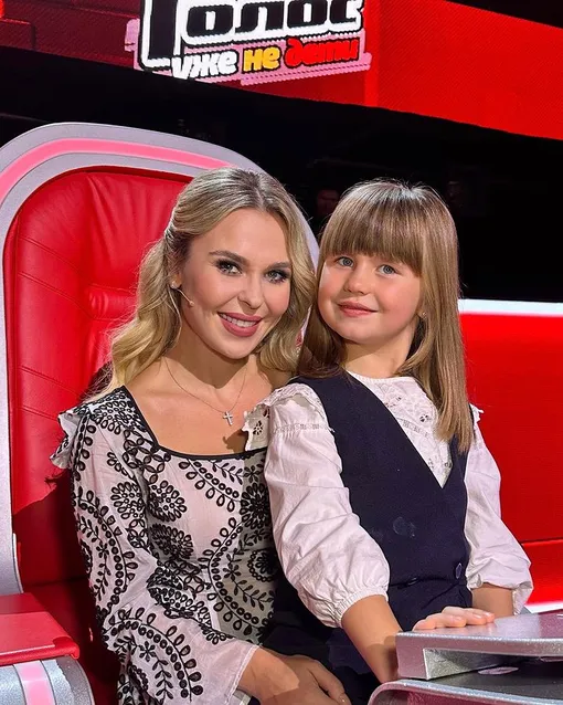 Пелагея фото с дочерью Таисией Телегиной на шоу «Голос. Уже не дети»